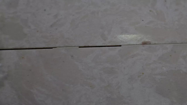 石材翻新時先補膠還是先做防護？